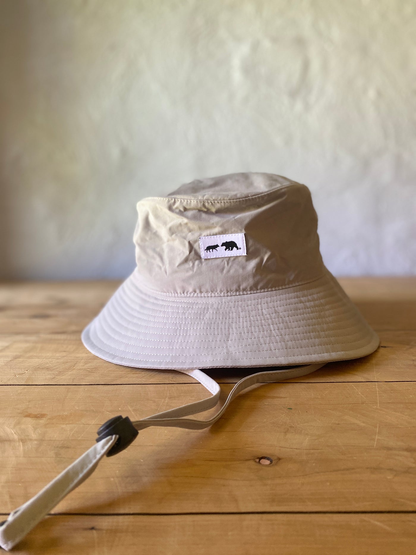 rover wide brim bucket hat