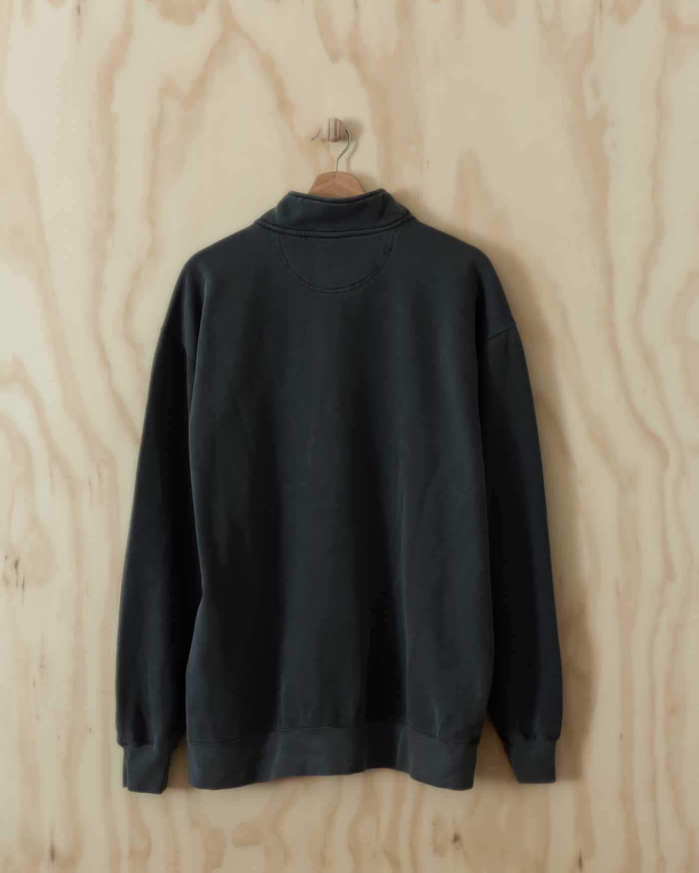 vintage 1/4 zip classic unisex sweater // pepper